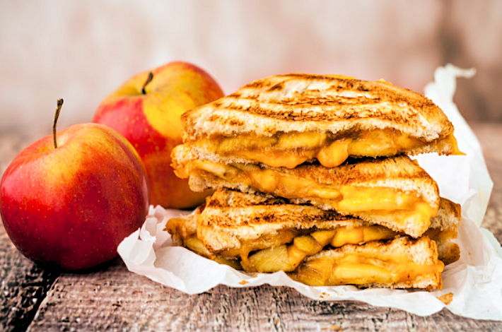 Apple Bacon Grilled Cheese Sandwich
